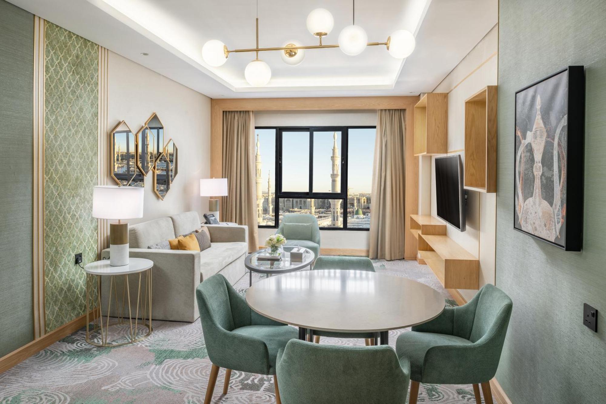 Taiba Suites Madinah Medina Exteriör bild A suite at the hotel